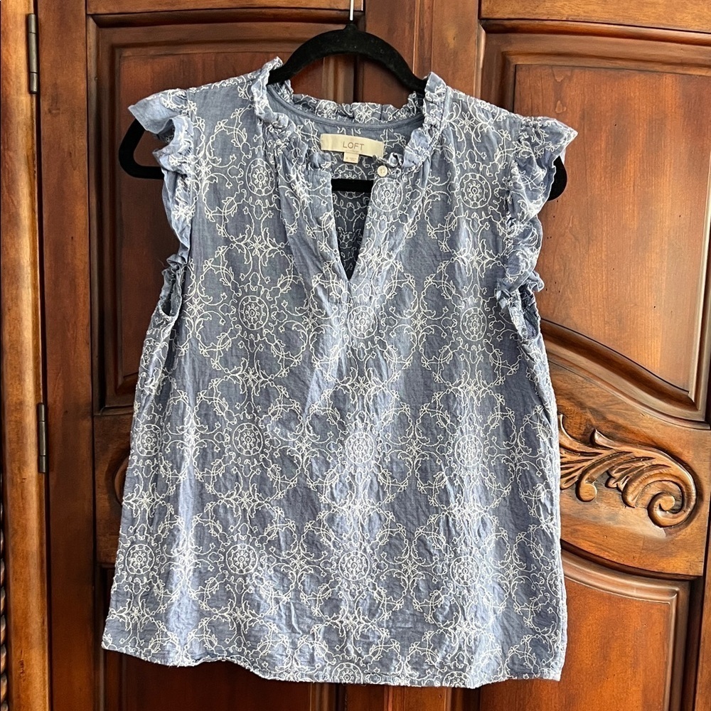 LOFT Blue and White embroidered flutter sleeve Blouse- size M